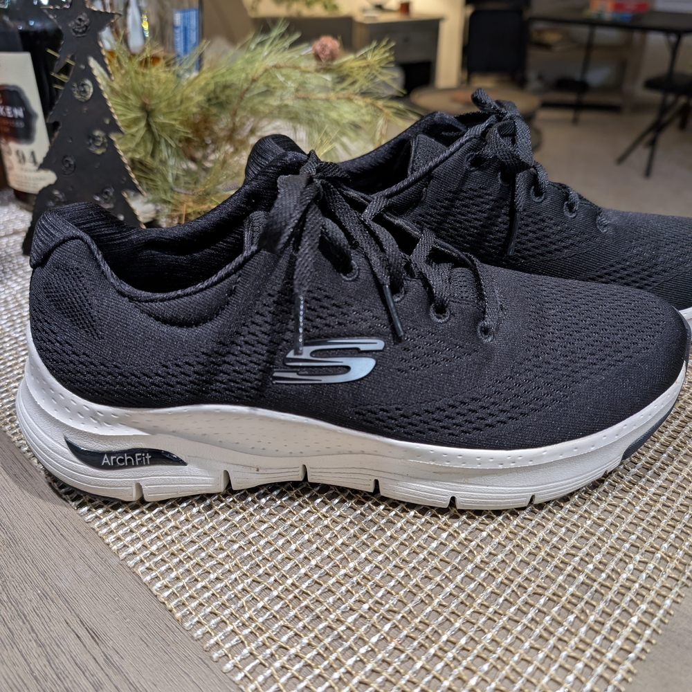 Skechers Black and White Arch Fit Sneakers